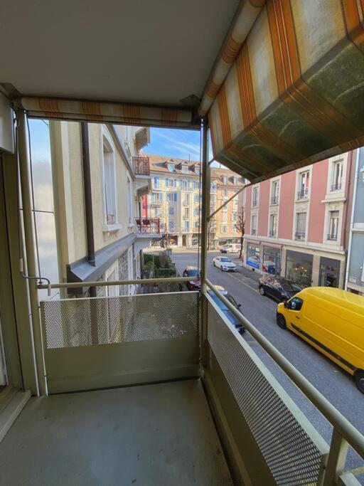 Comfortable, Very Well Located Between Train Station And Lake! Losanna Esterno foto