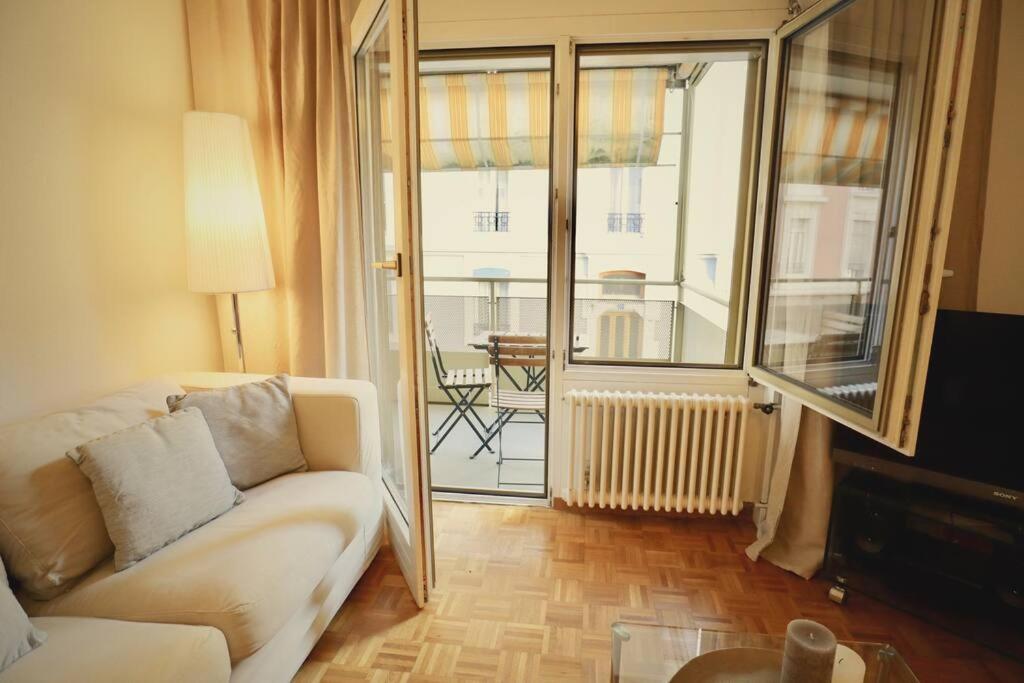 Comfortable, Very Well Located Between Train Station And Lake! Losanna Esterno foto